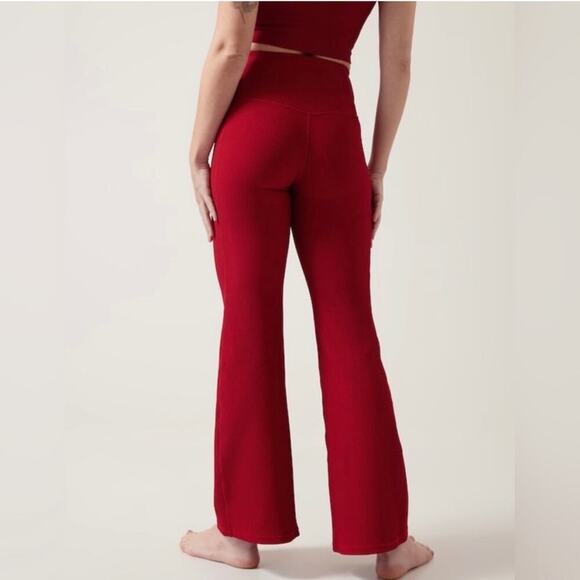 Athleta Candy Red Salutation Stash Ribbed Flare Leggings size XS - Picture 2 of 11